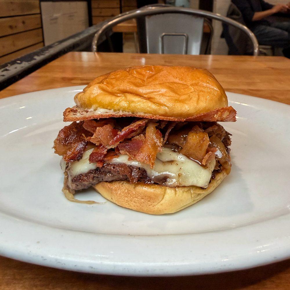 The Big Apple, Handcraft Burger of the Month for October 2026